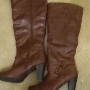 Rudyy Size 9M Women's Knee High,   2" Heel Brown Boots